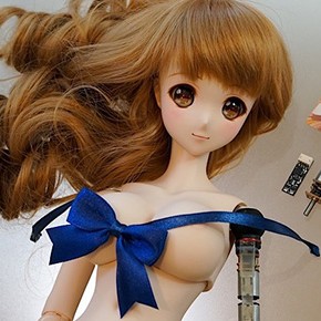 Mirai Suenaga - interaktywna japońska lalka