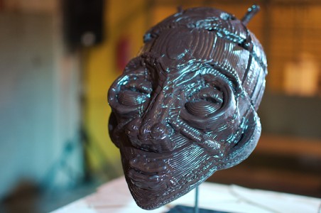 Ośmiogłowicowa drukarka 3D w fabryce czekolady w Afryce