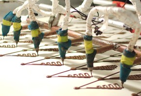 Ośmiogłowicowa drukarka 3D w fabryce czekolady w Afryce