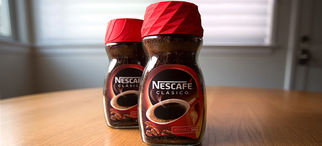 Drukowana nakrętka od Nescafé wybudzi Cię ze snu