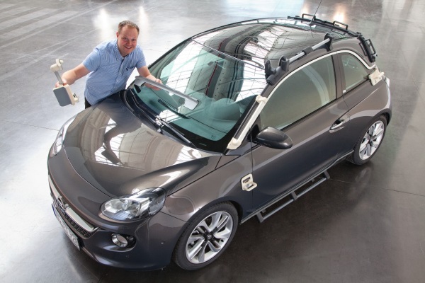 Opel korzysta z 40 wydrukowanych narzędzi montażowych przy produkcji ADAM ROCKS-2