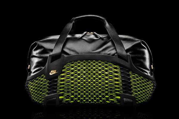 Nike drukuje 3 unikatowe torby dla znanych piłkarzy